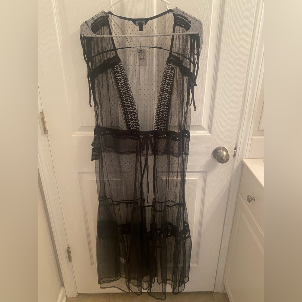 Express Boho Lace Sleeveless Duster - Picture 2 of 2